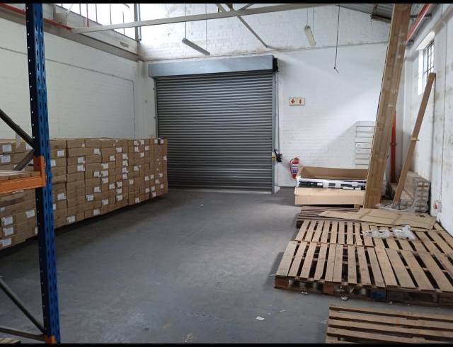 423M² WAREHOUSE TO LET IN MAITLAND